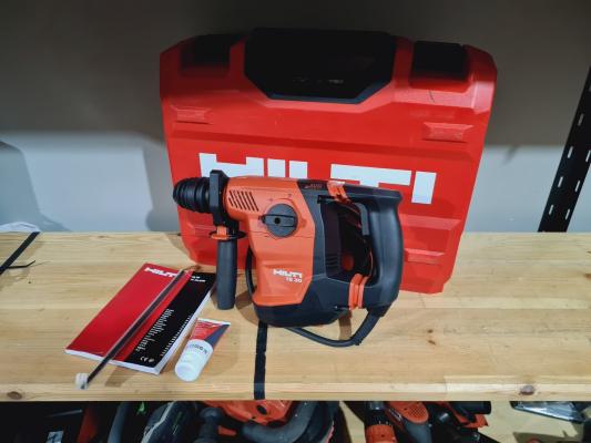 Perforateur puisant 1010W SDS-Plus HILTI TE 30-AVR (2022-Austria)