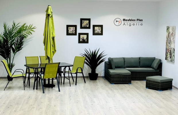 Table de jardin avec 6 chaises + parasol