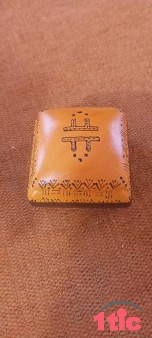 Petit coffret marron orange berbère