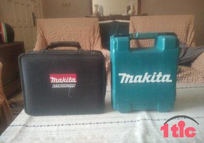 2 visseuse Makita 18 v originale