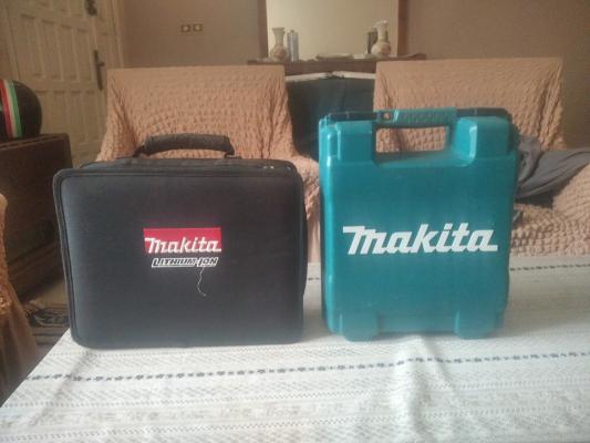 2 visseuse Makita 18 v originale