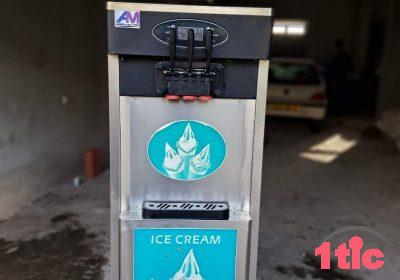 Machine à glaces