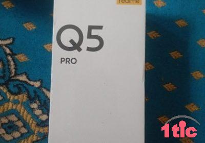 realme q5 pro